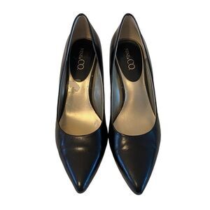 Nine & Co. Black Leather Pointed Toe Kitten Heel Pump in Ladies Size 6M